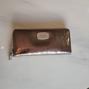 Michael Kors Metallic Wallet